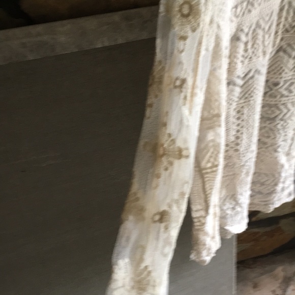 Top - Picture 3 of 3